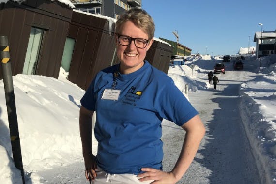 ”Som fysioterapeut i Grønland, får man en ideel mulighed for at få kendskab til hele spektret inde for fysioterapi”, siger Formand Fysioterapeuter i Grønland, Freya Jørgensen Hovden. Til daglig arbejder hun på Dronning Ingrids Hospital i Nuuk. Privatfoto
