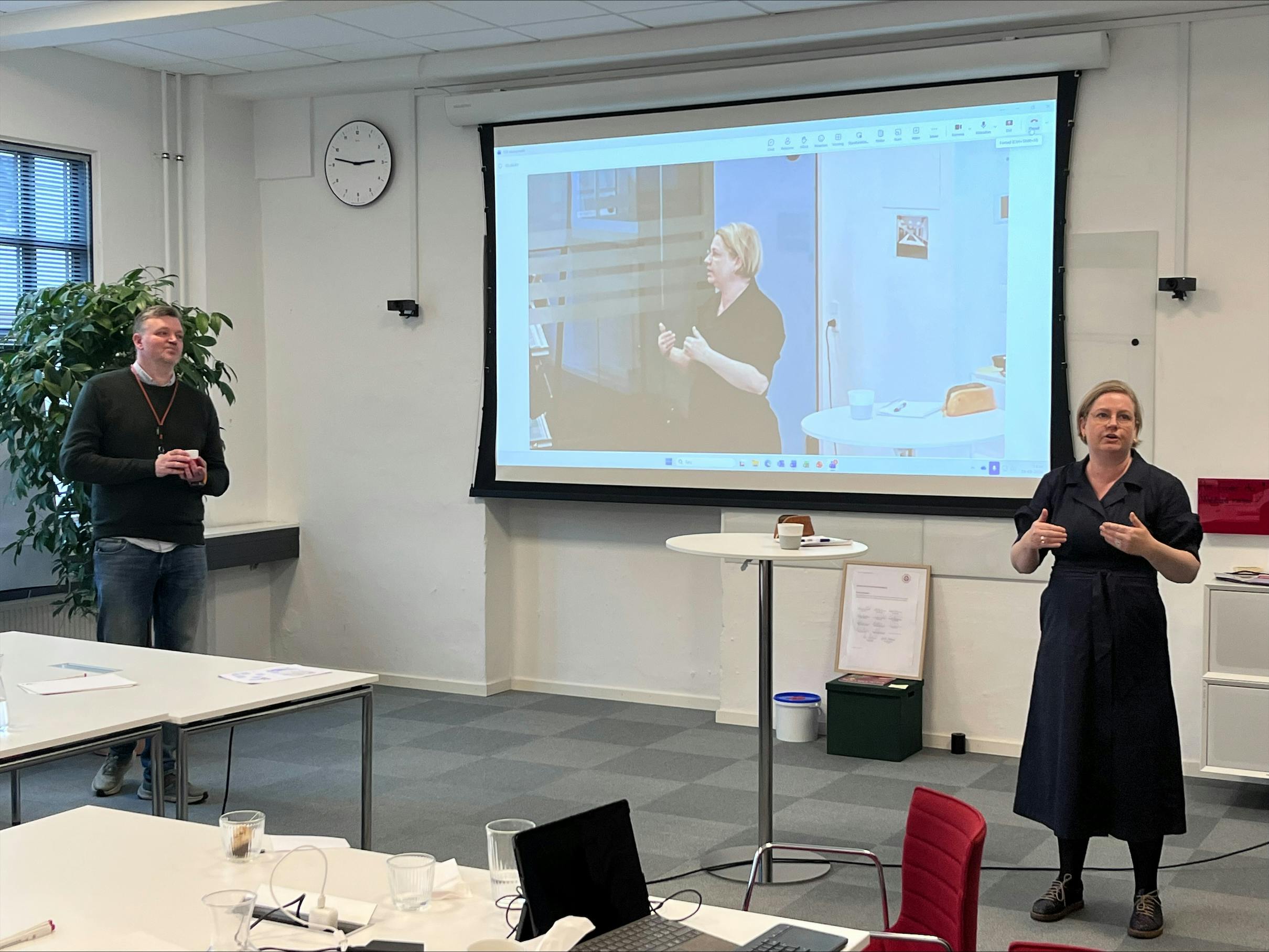 Paneldebat om SundK med Anne Mette Falstie-Jensen (ph.d. og seniorepidemiolog, SundK) og Michael Poulsen (sundhedspolitisk konsulent, Danske Fysioterapeuter).